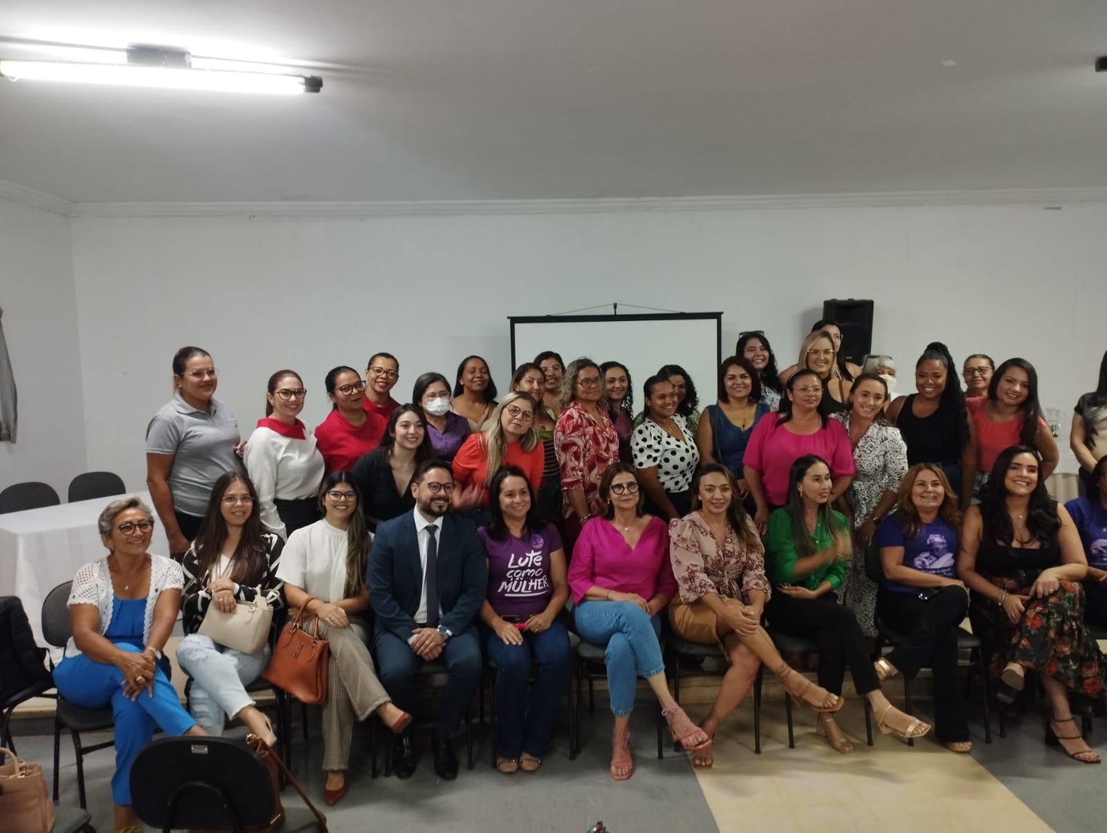 Admª Limadry Vieira participa de evento em homenagem ao Dia da Mulher, no Cariri