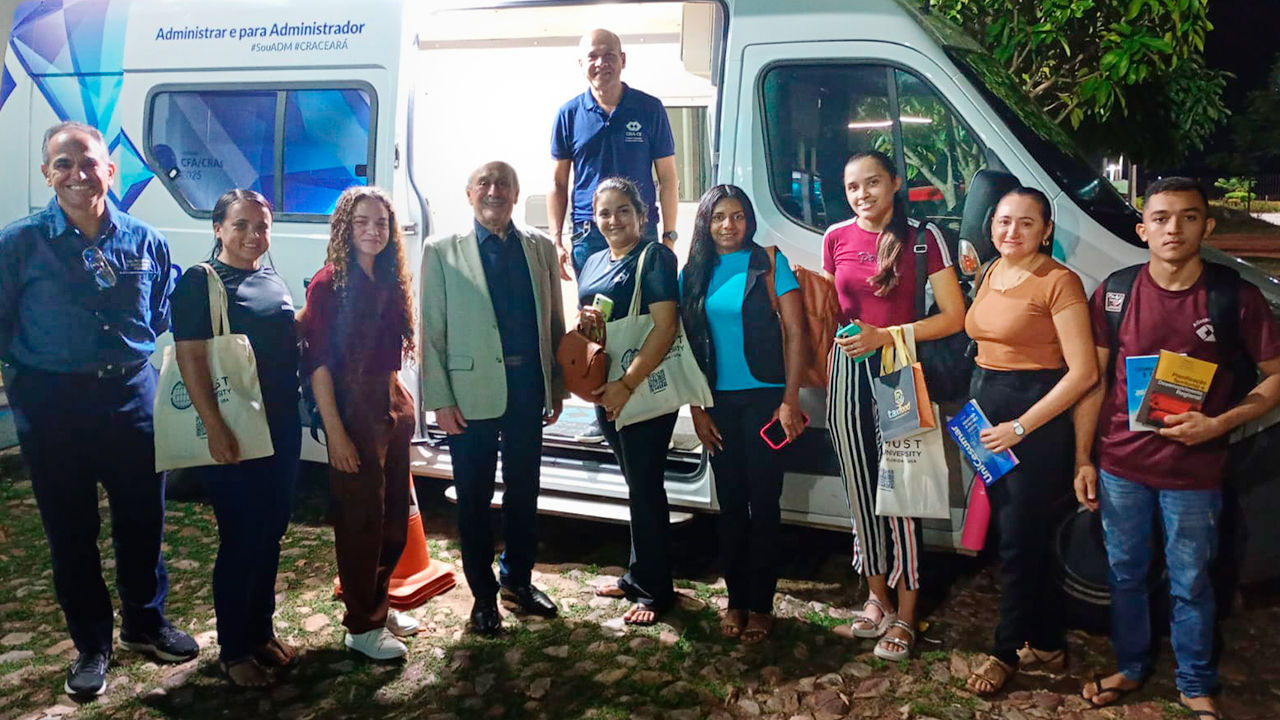 CRA Itinerante segue ampliando a presença do CRA-CE nas instituições de ensino