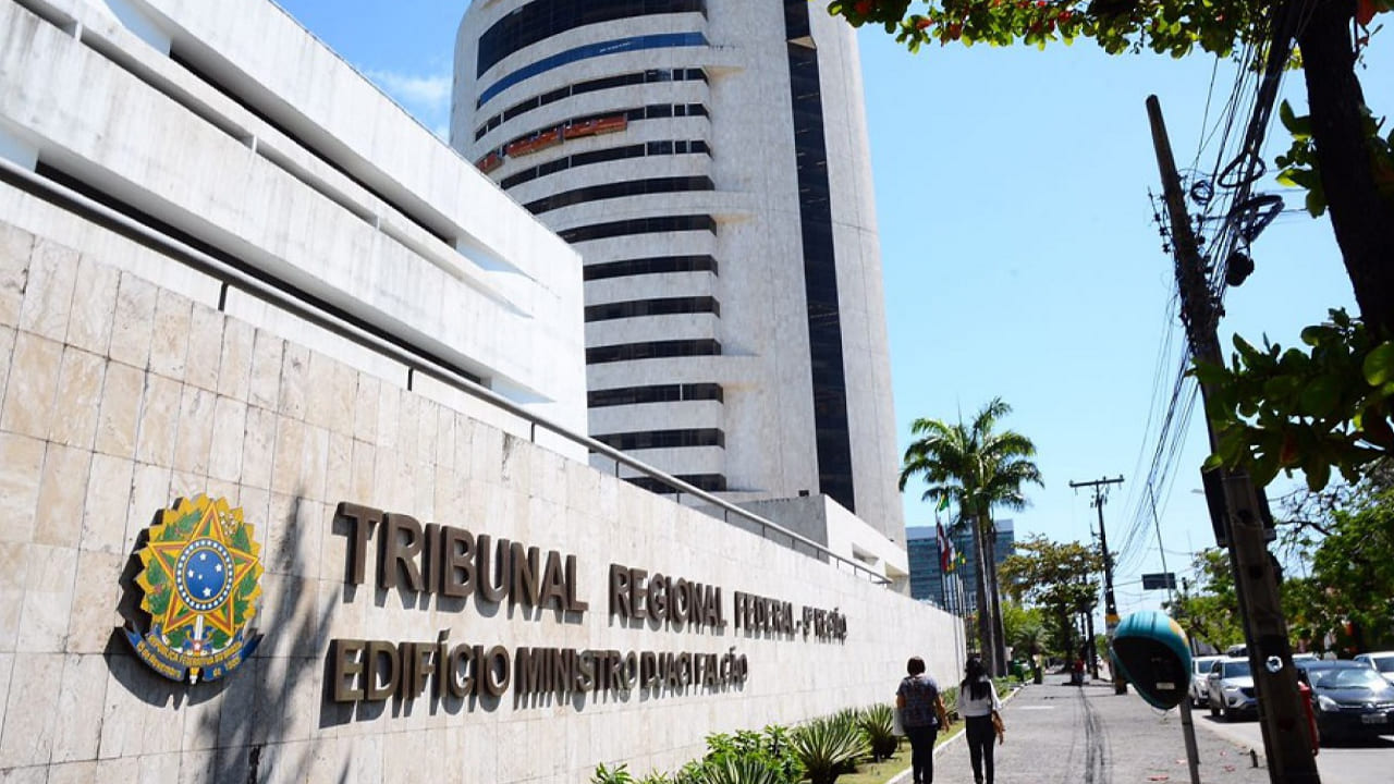 TRF-5 reconhece tese do CRA-CE e determina prosseguimento de execução fiscal